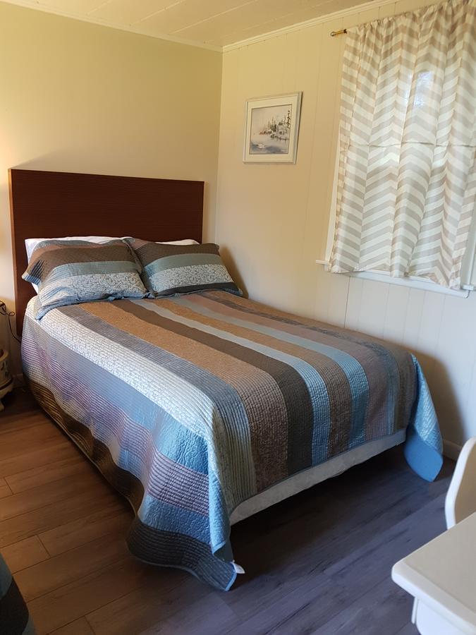 Pinecone Motel Sussex Eksteriør billede